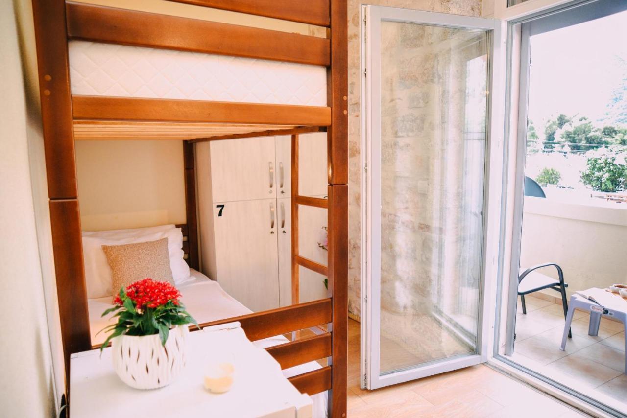 Step To Kotor Bay Guesthouse Exterior photo